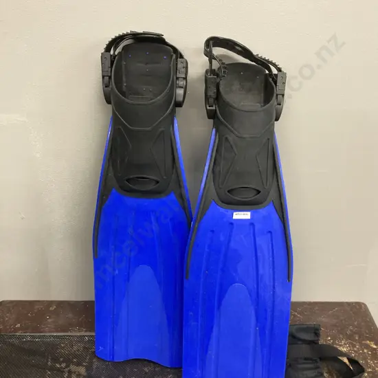 Pair of L-XL Fins